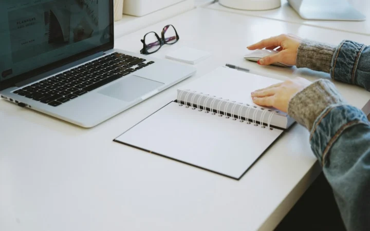 How AI Assistants Can Improve Everyday Work