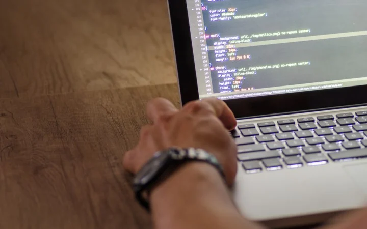How to Choose the Right AI Software