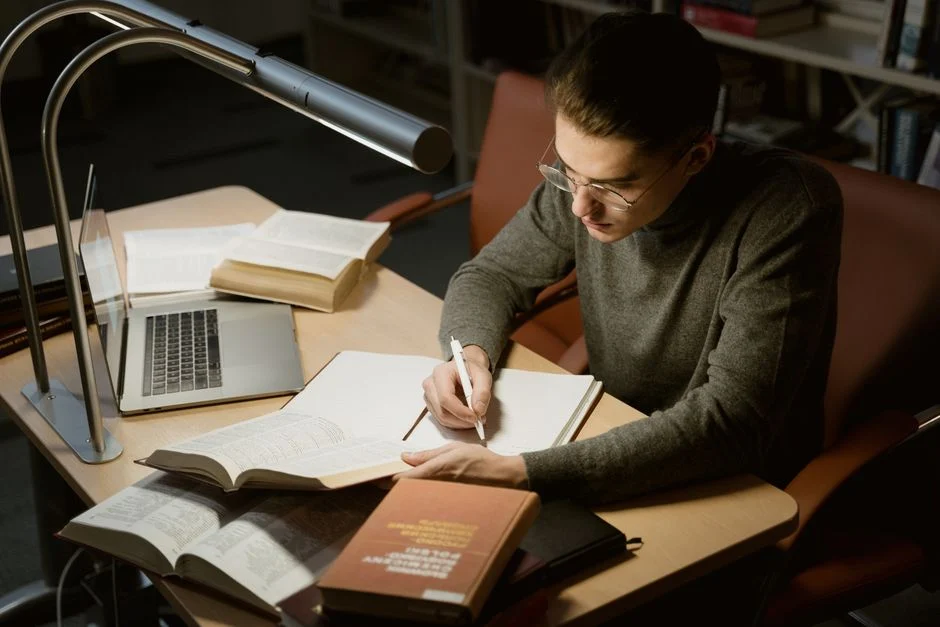 - Best Free AI Tools for Students
